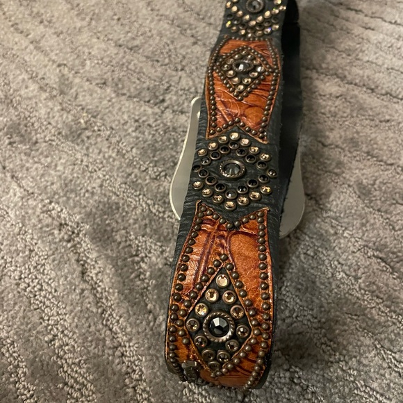 Kippys belt with Swarovski crystals. Gorgeous colors! - Picture 3 of 7